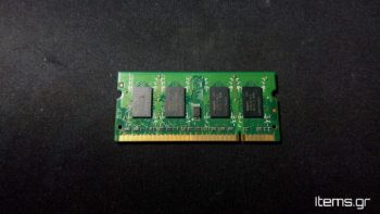 Hynix 1GB 2Rx16 PC2-5300S-555-12 DDR2 667MHz CL5 200 Pin SoDIMM RAM