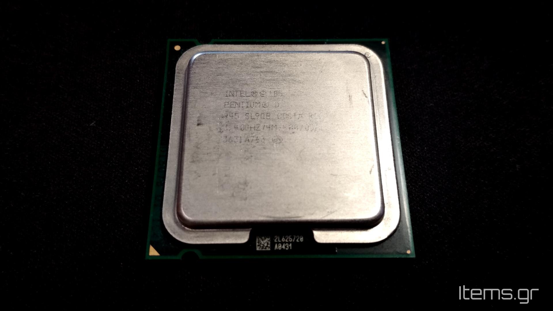 Intel-PD-945-SL9QB-LGA775-CPU-01